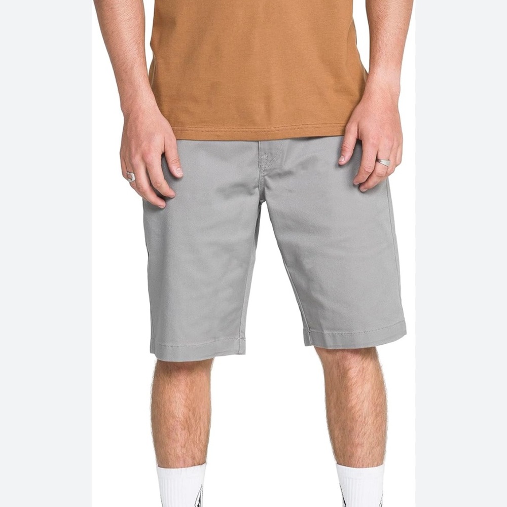 Volcom Men's VMonty Stretch Shorts Gray Size 30 NWT MSRP $50‎
